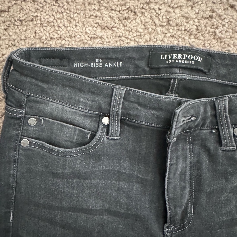 Liverpool Classic Black Women's Jeans - Picture 2 of 4